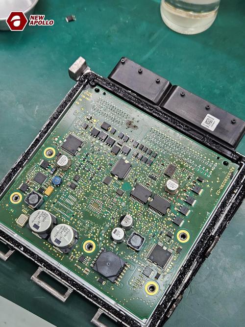 Old-Fashioned Oven Circuit Board Repair: Bringing Vintage Tech Back to Life